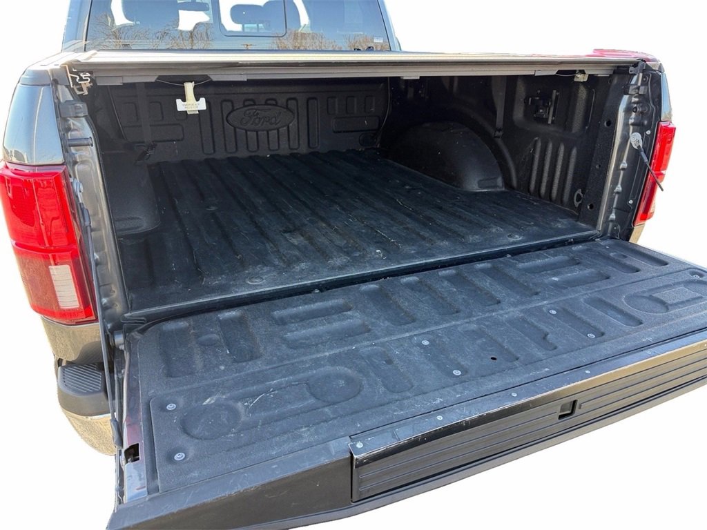 Used 2020 Ford F150 Lariat image 35