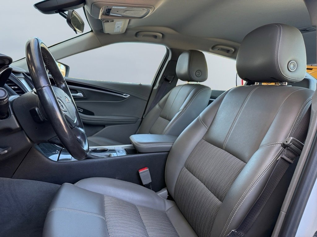 Used 2017 Chevrolet Impala LT image 16