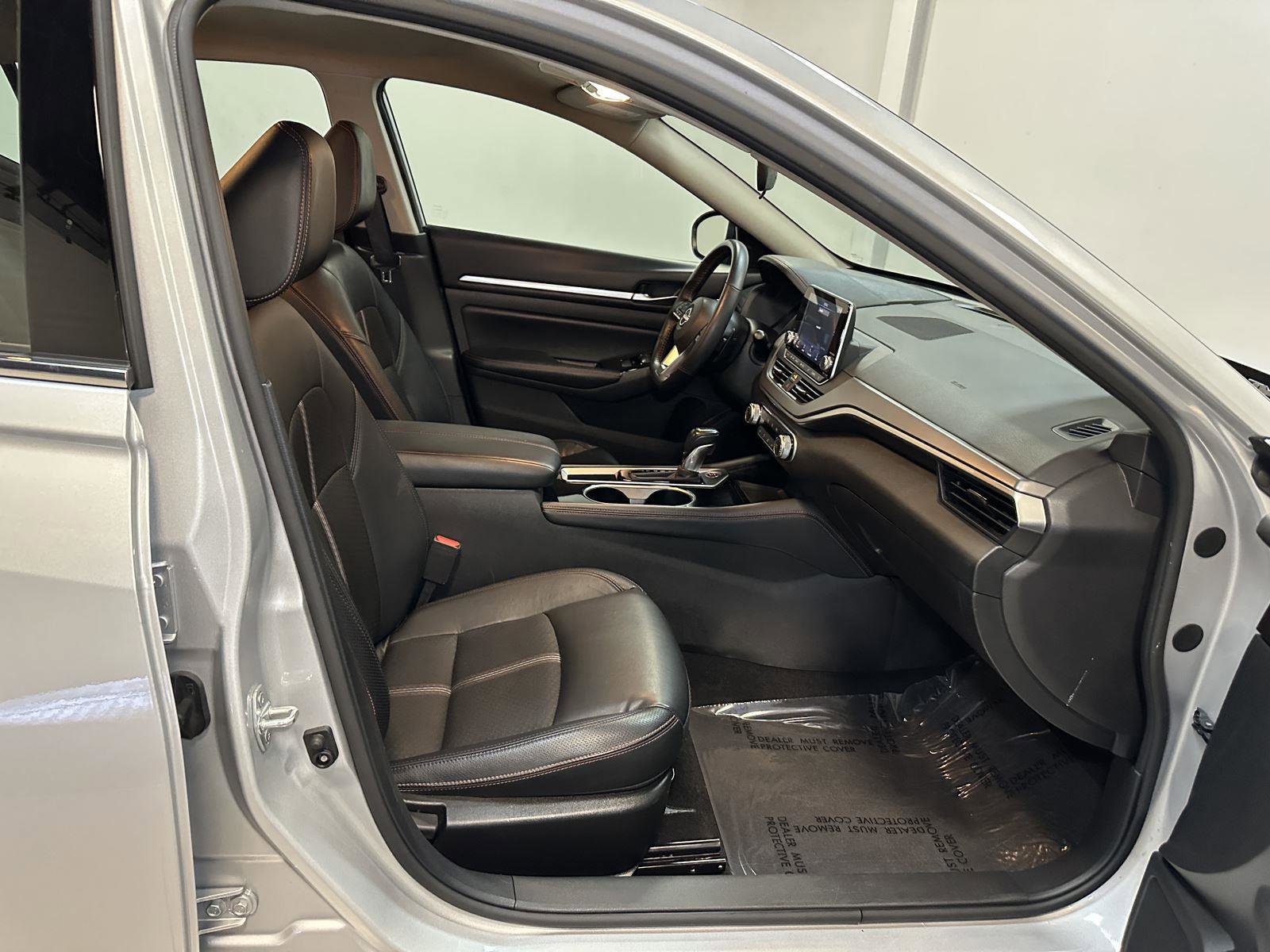 Used 2024 Nissan Altima 2.5 SR image 37