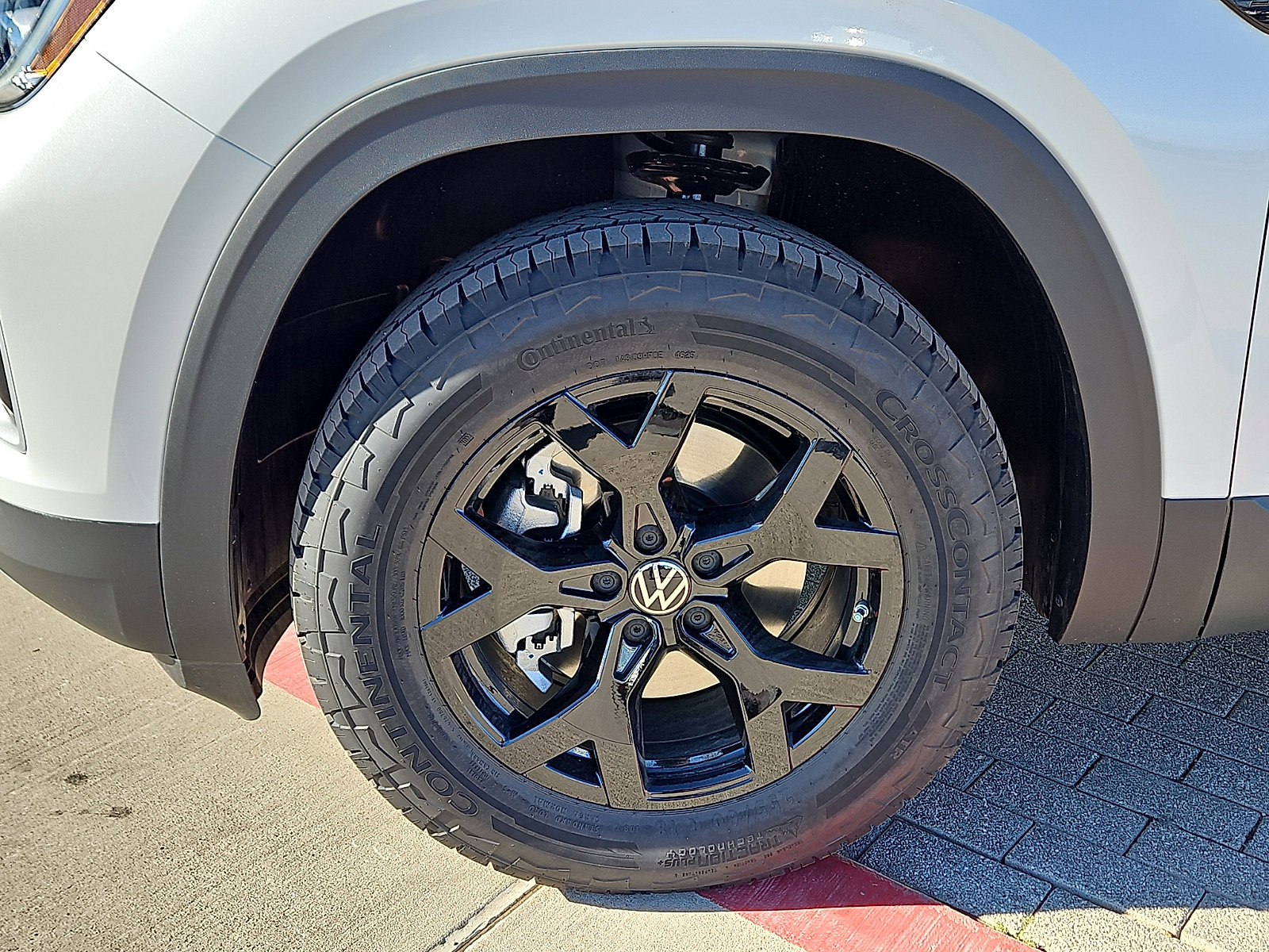 New 2026 Volkswagen Atlas Peak Edition image 6