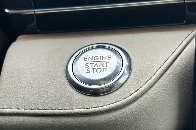 Used 2024 Lincoln Nautilus Reserve w/ Equipment Group 202A image 21