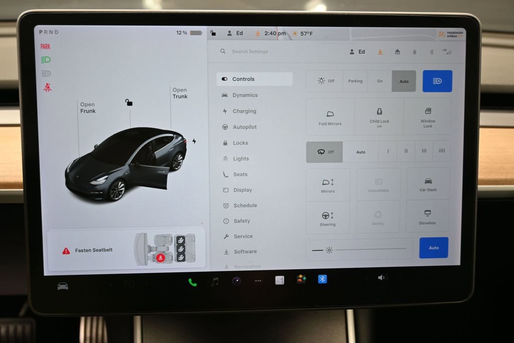 Used 2018 Tesla Model 3 Long Range image 26