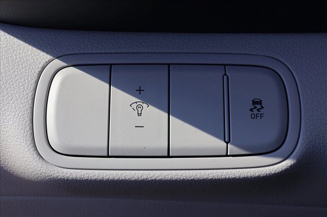 New 2026 Hyundai Venue SEL FWD image 13