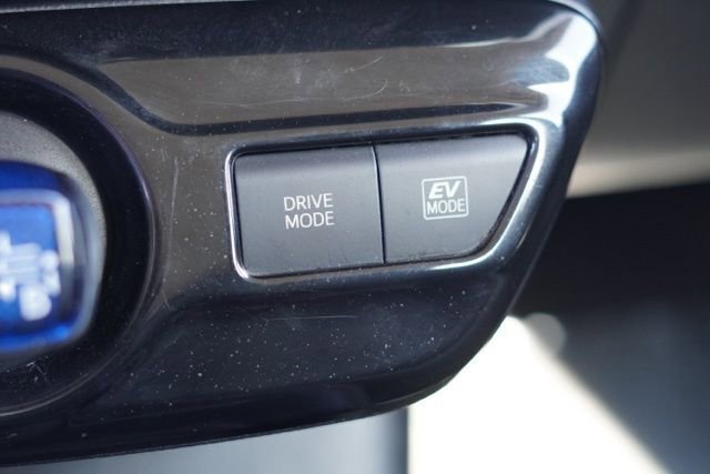 Used 2016 Toyota Prius Two image 27