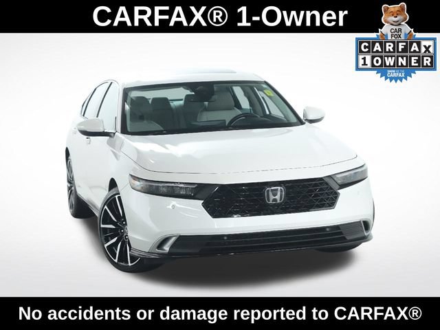 Used 2025 Honda Accord Touring image 2
