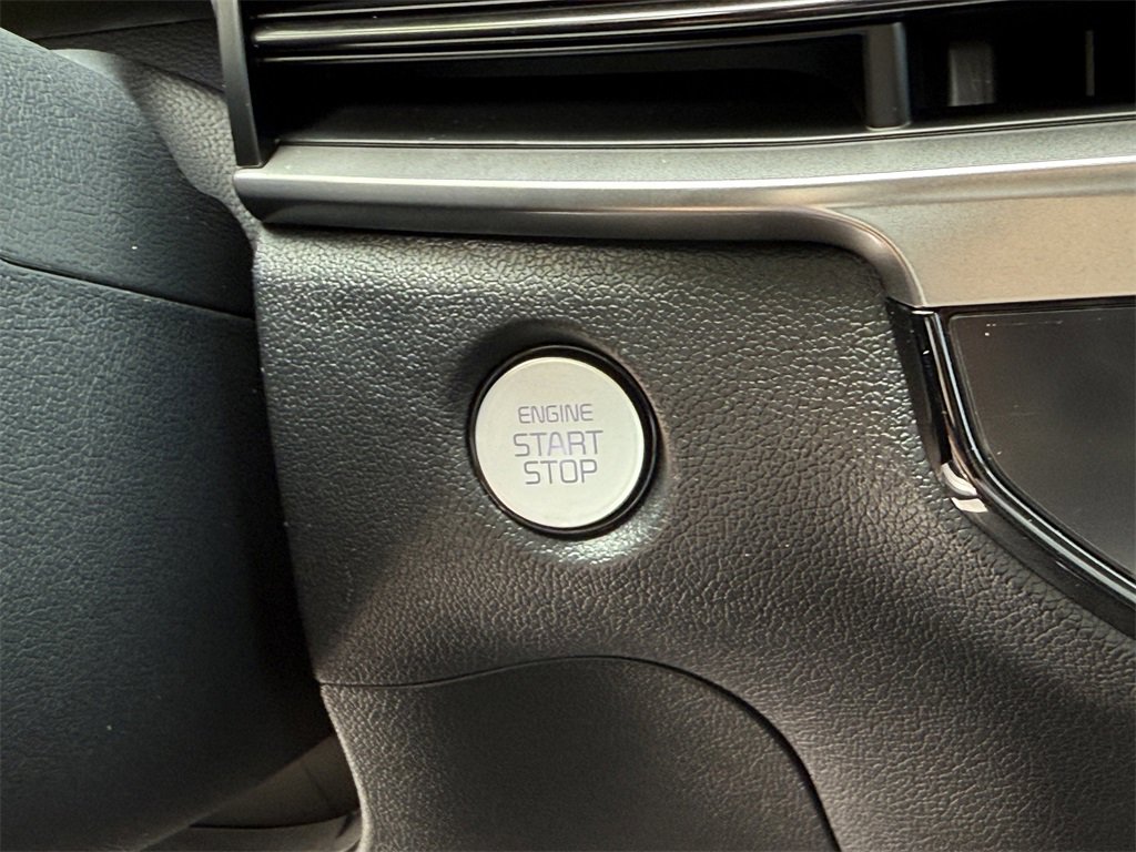 New 2026 Kia Sorento S w/ S Panoramic Sunroof Package image 30