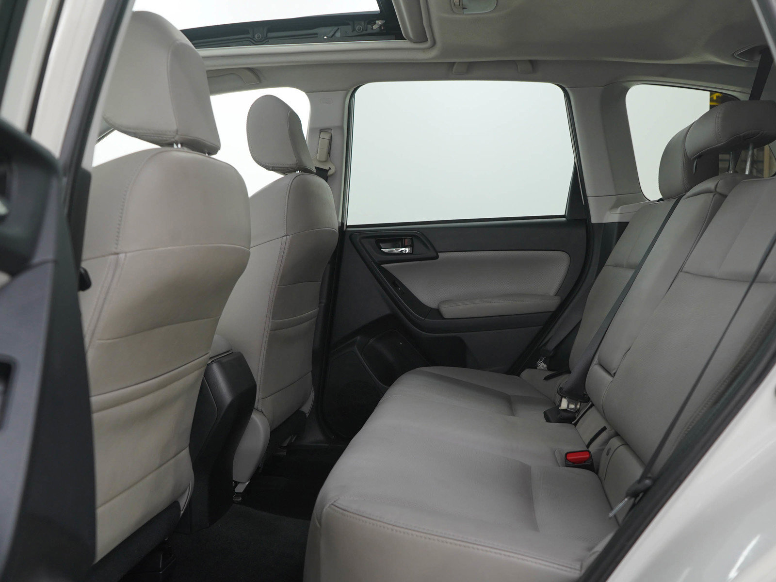 Used 2015 Subaru Forester 2.5i Limited w/ Popular Package #2 image 19