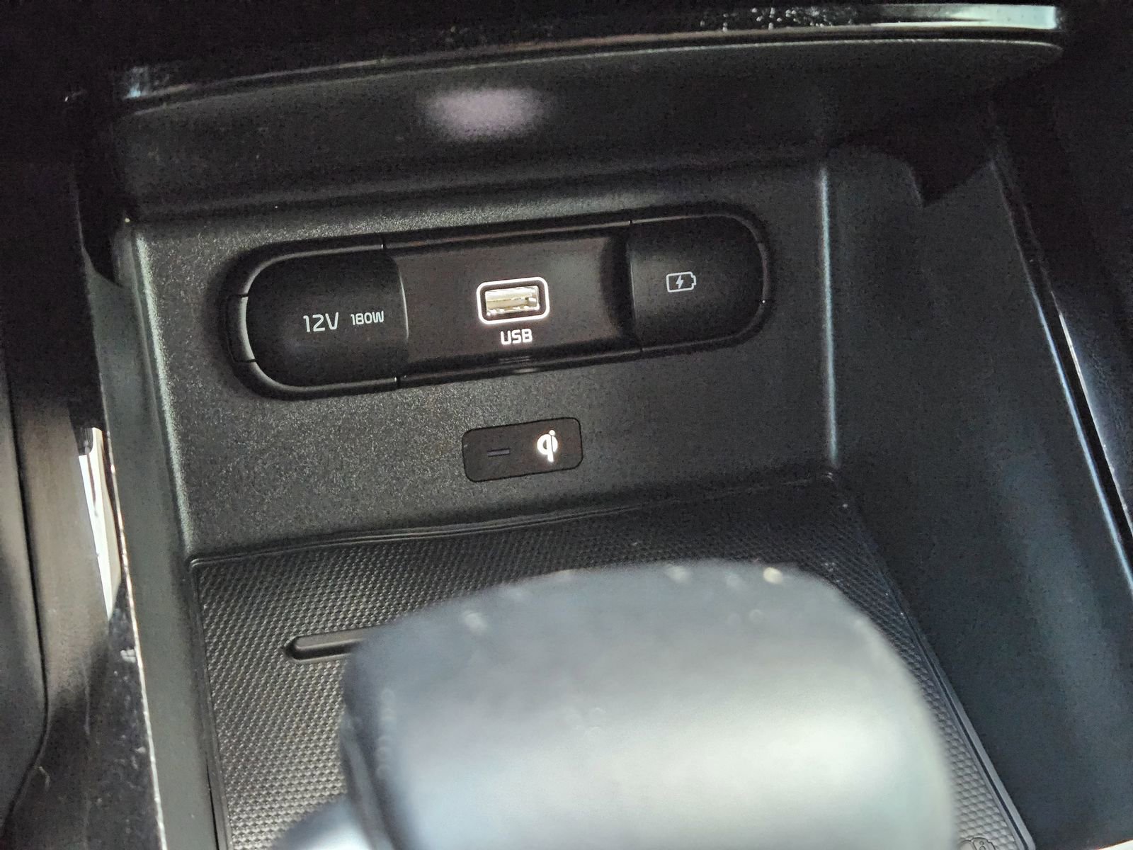 Used 2022 Kia Telluride SX w/ SX Prestige Package image 17