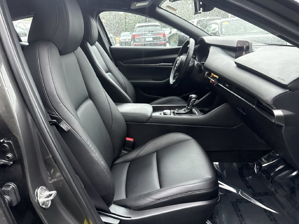 Used 2021 MAZDA MAZDA3 s FWD image 25