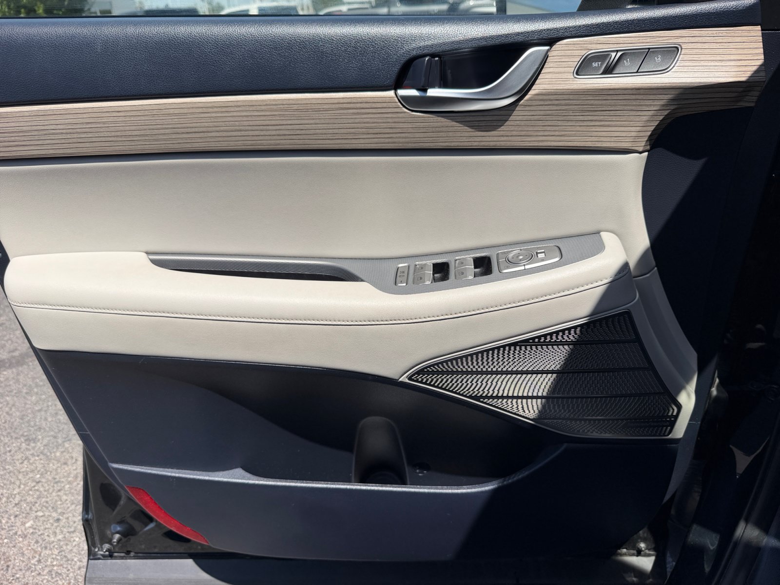 Used 2022 Hyundai Palisade Limited FWD image 13