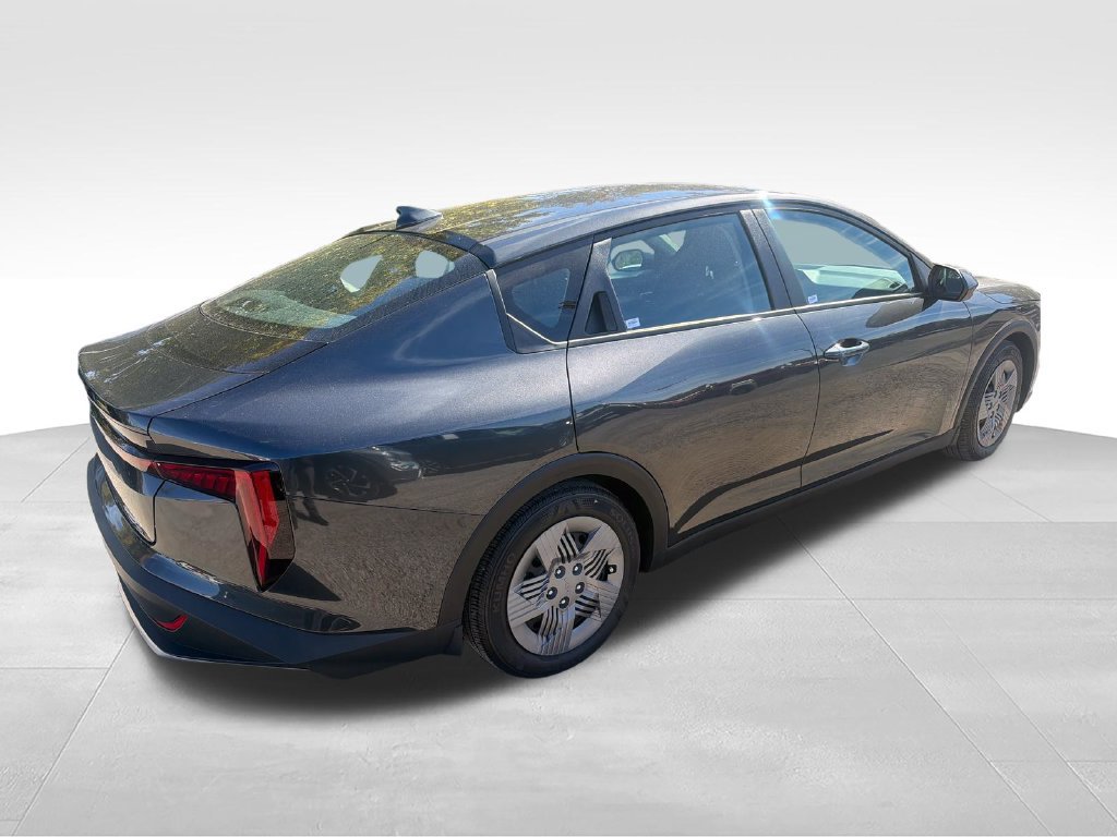 Used 2025 Kia K4 FWD image 5