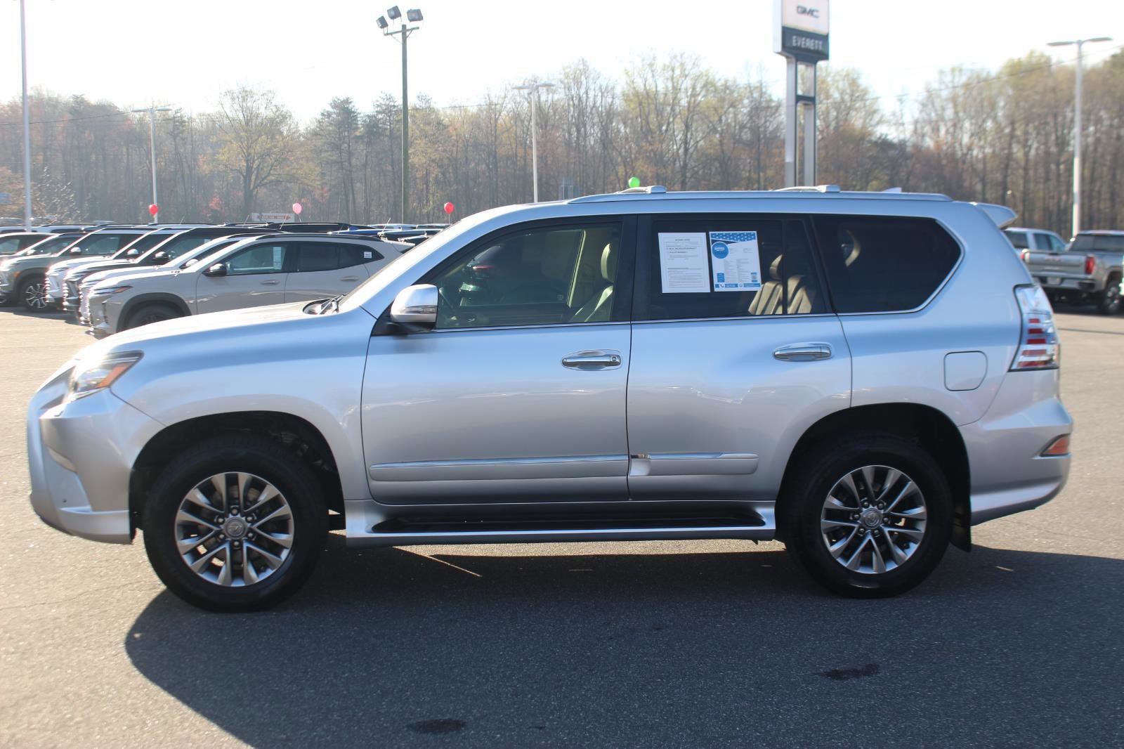 Used 2016 Lexus GX 460 Luxury AWD/4WD image 4