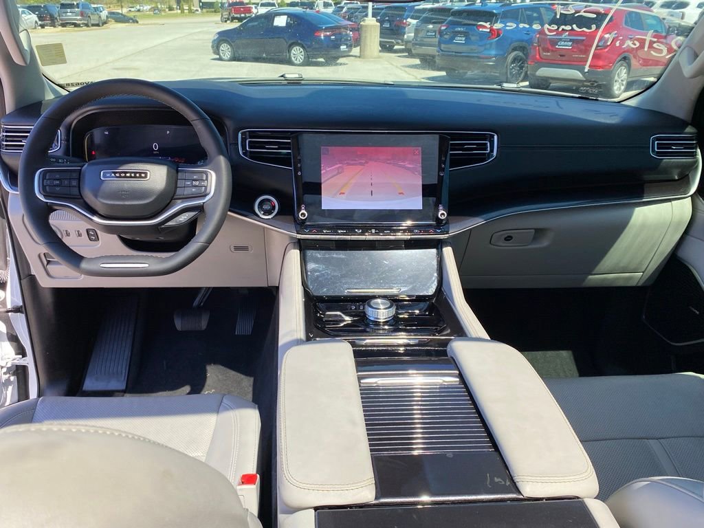 Used 2024 Jeep Wagoneer 4WD w/ Premium Group I image 29