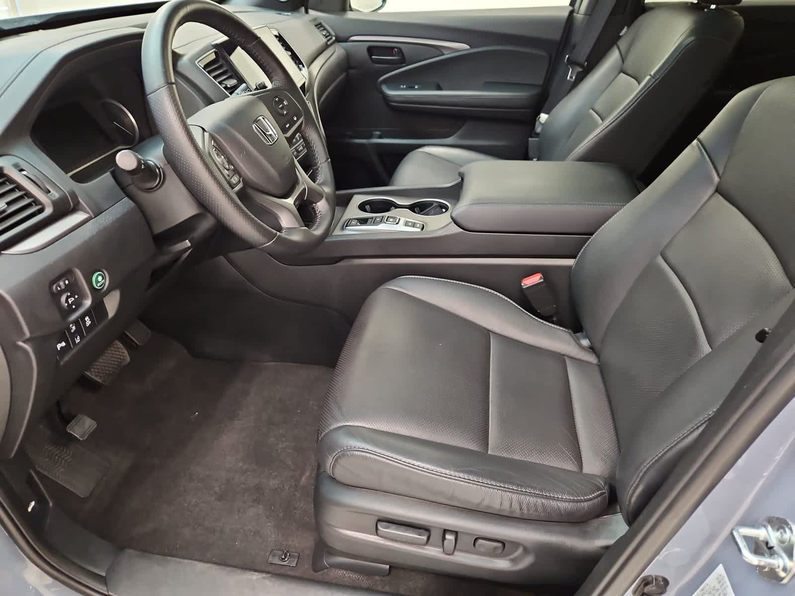 Certified 2024 Honda Passport EX-L image 19