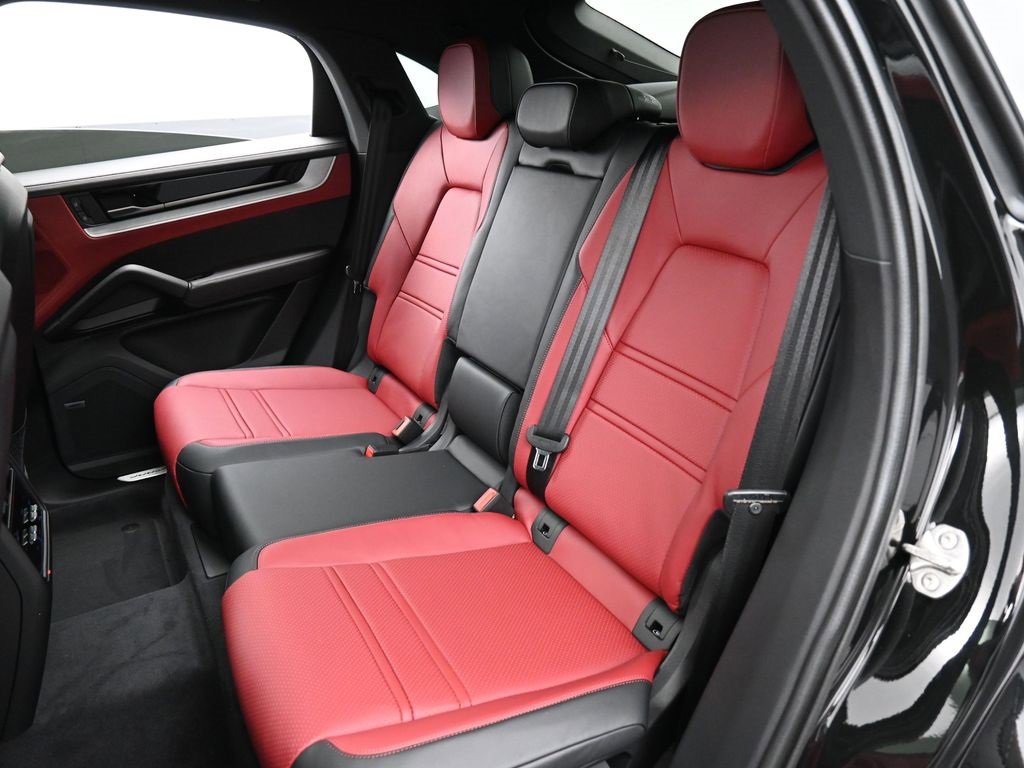 New 2026 Porsche Cayenne Coupe image 24