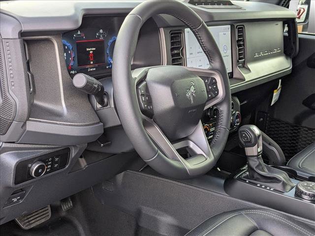 New 2025 Ford Bronco Badlands image 3