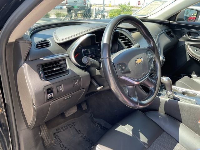 Used 2017 Chevrolet Impala LT image 13