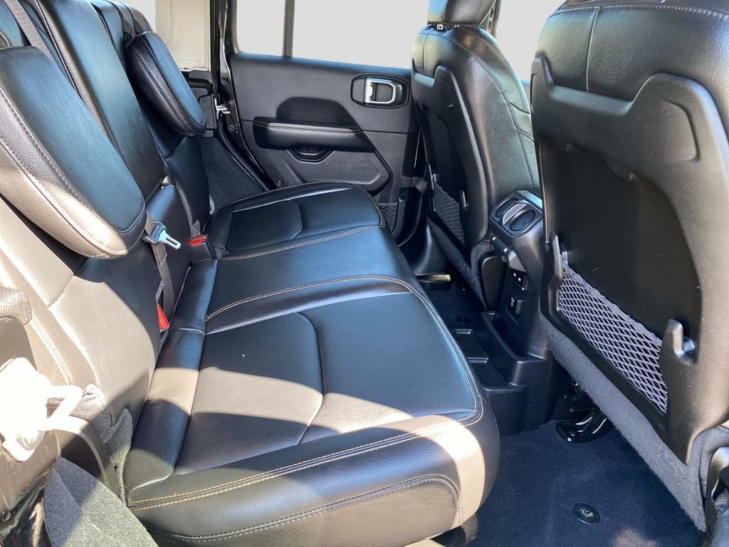 Certified 2024 Jeep Wrangler Unlimited Sahara AWD/4WD image 31