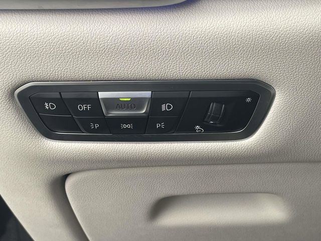 Used 2020 BMW X5 xDrive40i w/ Premium Package AWD/4WD image 19