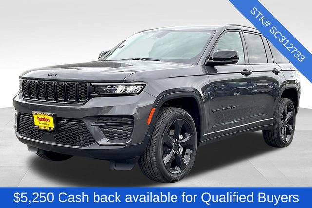 New 2025 Jeep Grand Cherokee Laredo image 2