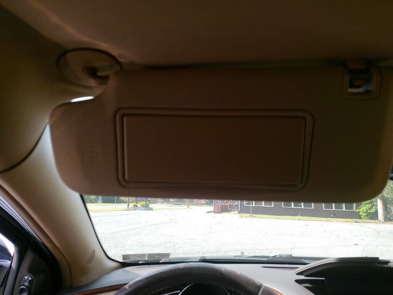 Used 2009 Chevrolet Malibu LTZ w/ Rear Power Package image 36