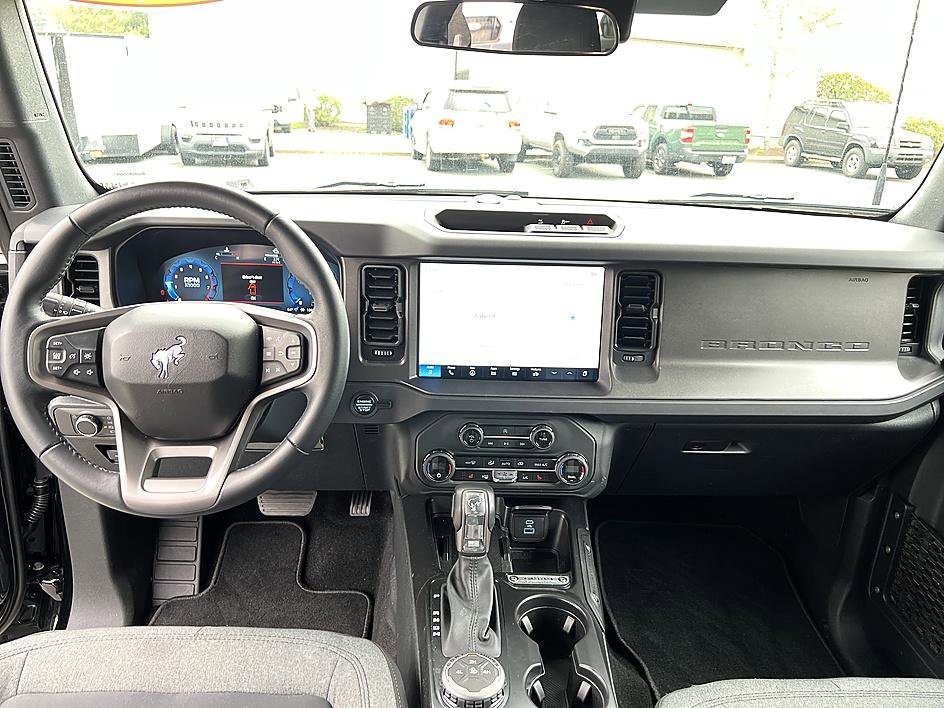 Used 2025 Ford Bronco Big Bend image 13