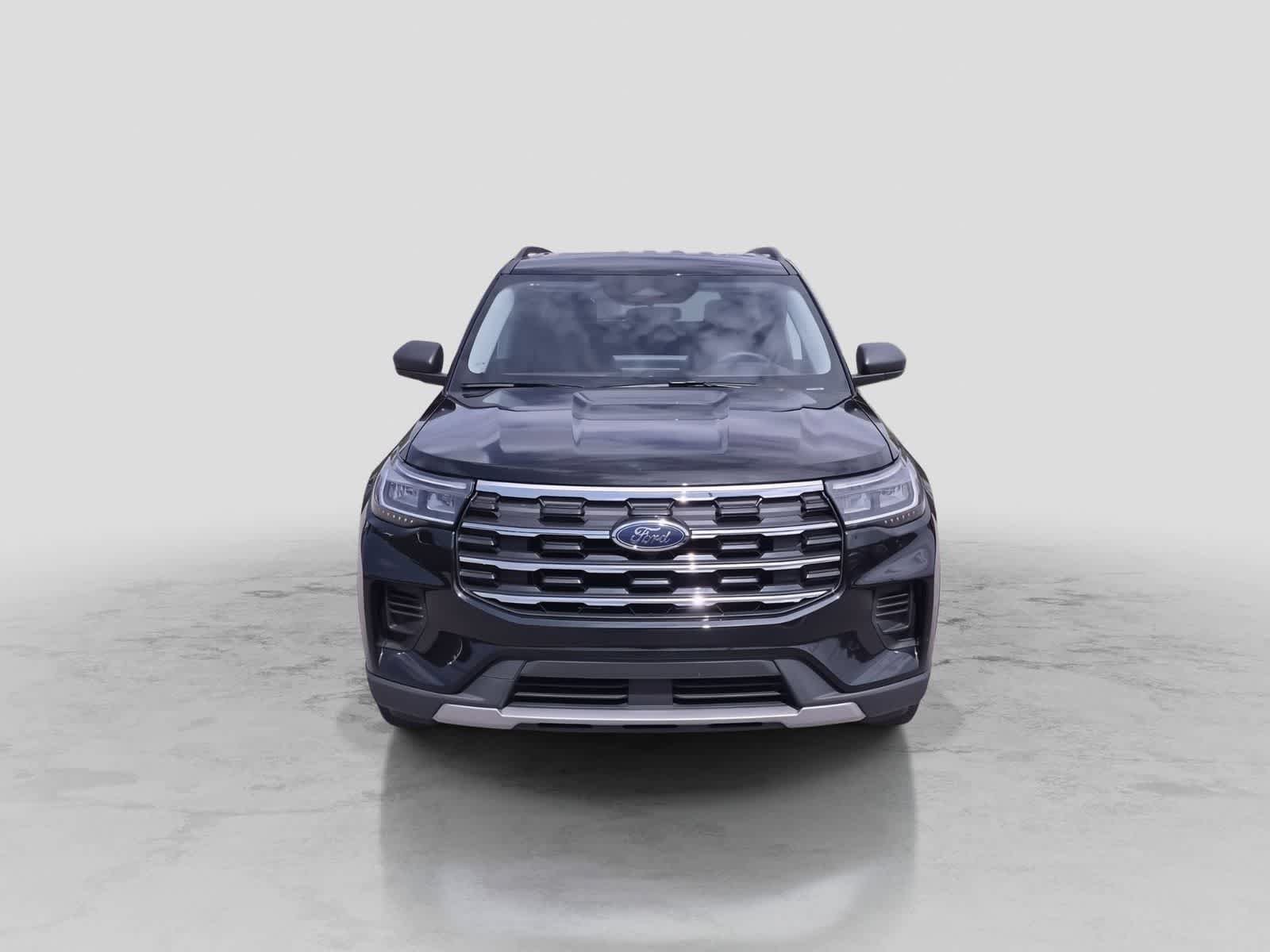 Certified 2025 Ford Explorer Active AWD/4WD image 3