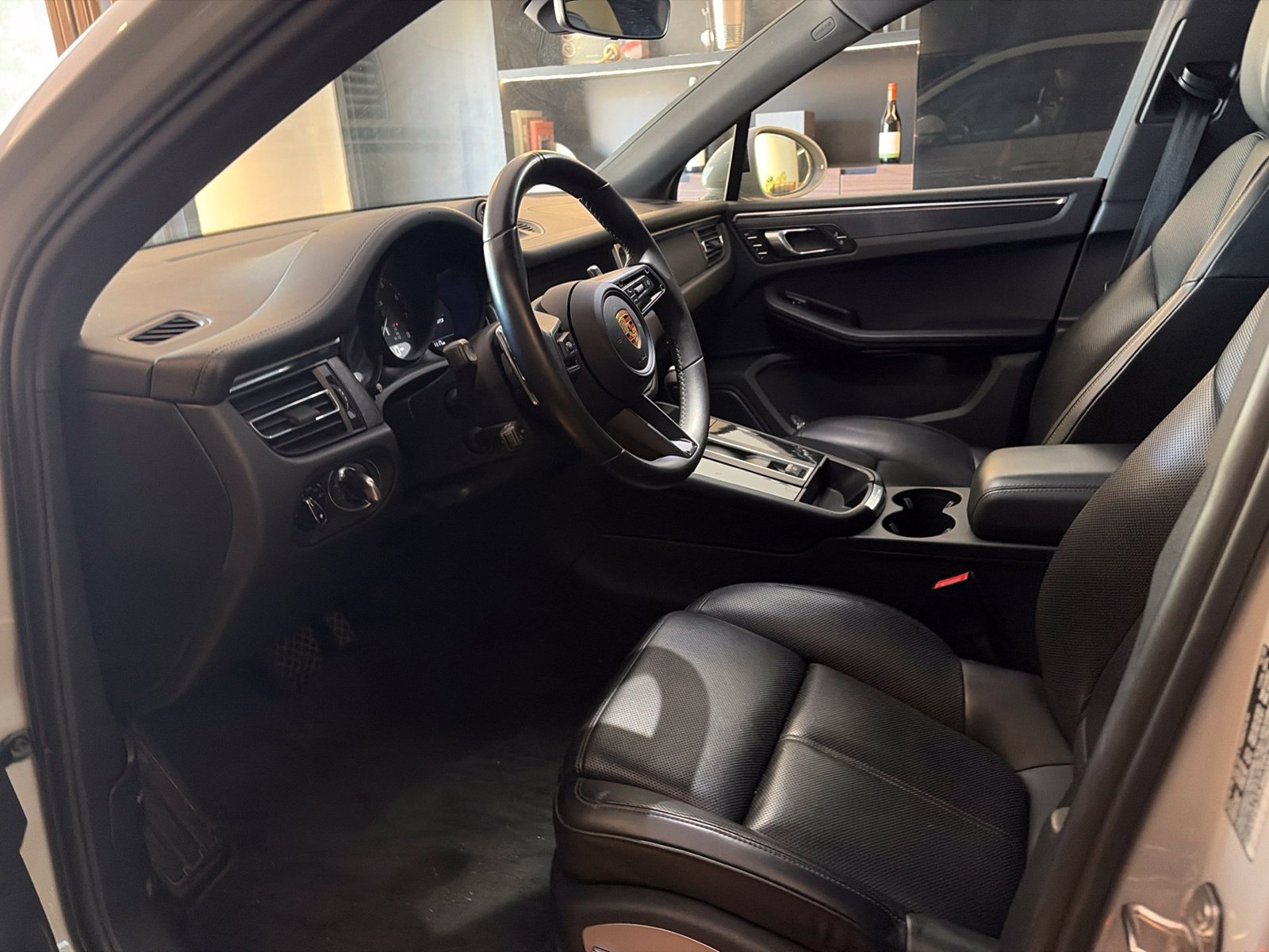 Used 2023 Porsche Macan GTS w/ Premium Package Plus AWD/4WD image 8
