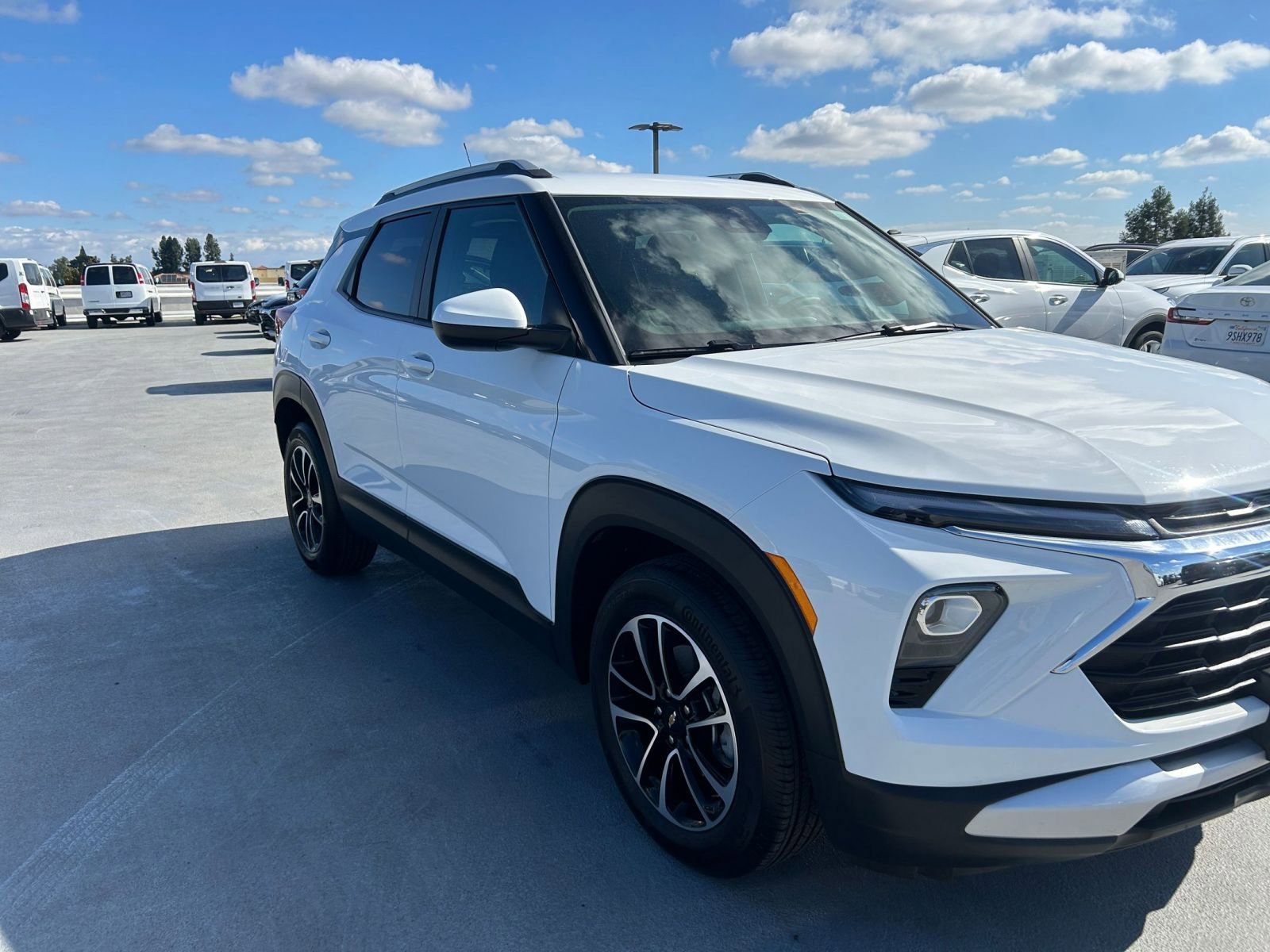 Used 2025 Chevrolet TrailBlazer LT image 40