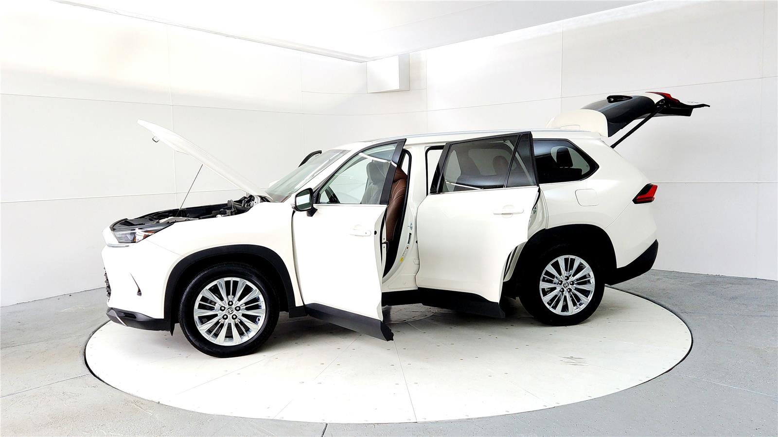 Certified 2024 Toyota Grand Highlander Platinum image 10