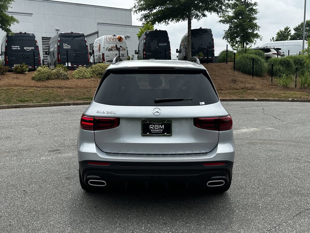 New 2026 Mercedes-Benz GLB 250 image 7