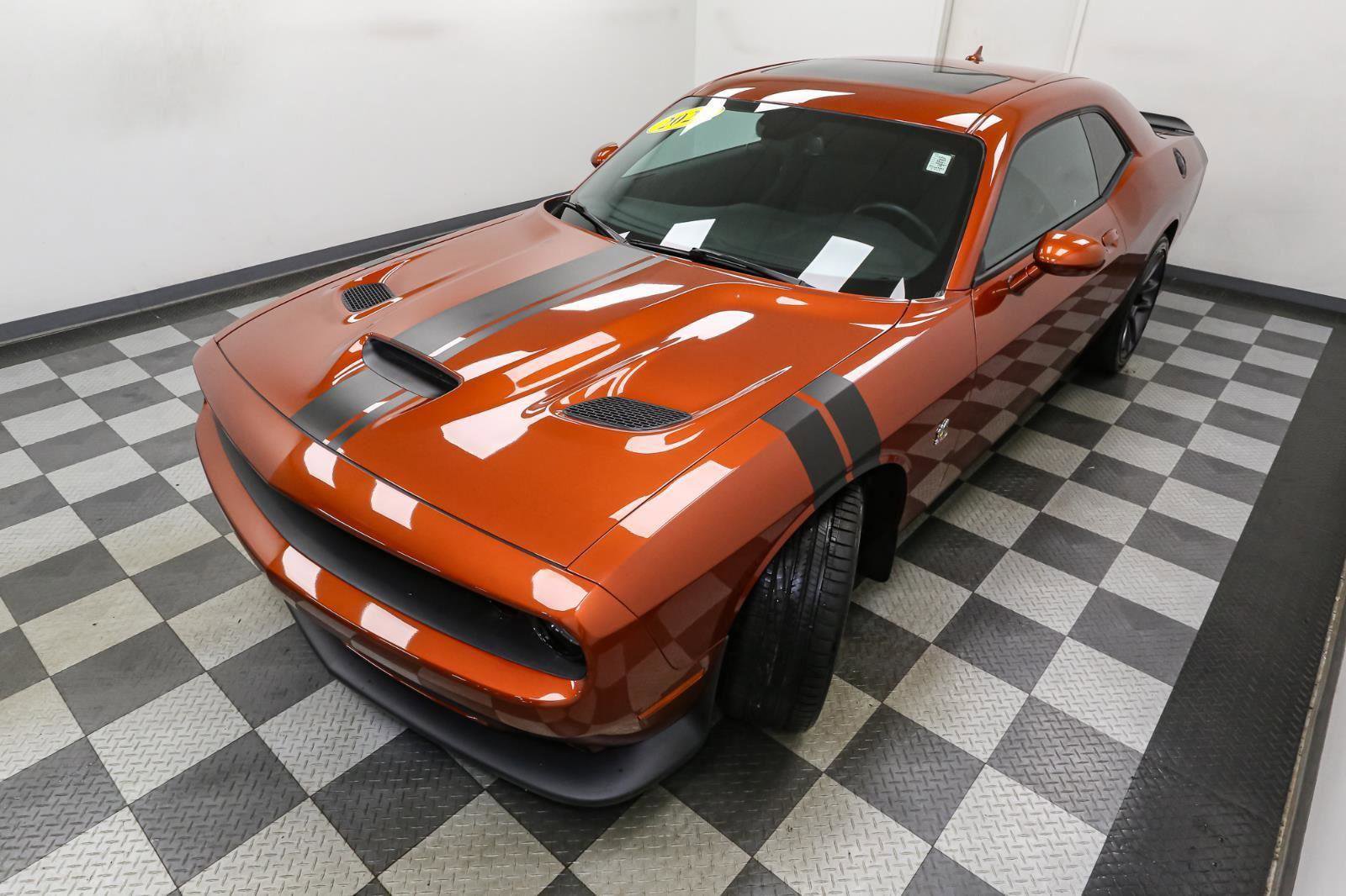 Used 2023 Dodge Challenger R/T Scat Pack w/ Scat Pack Stripe image 6