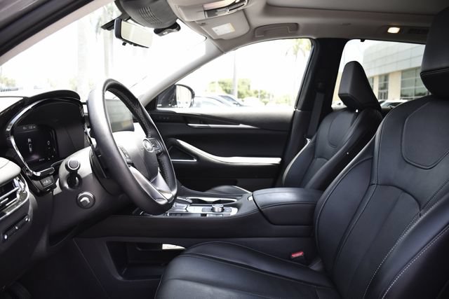 Used 2025 INFINITI QX60 Sensory w/ Vision Package AWD/4WD image 23