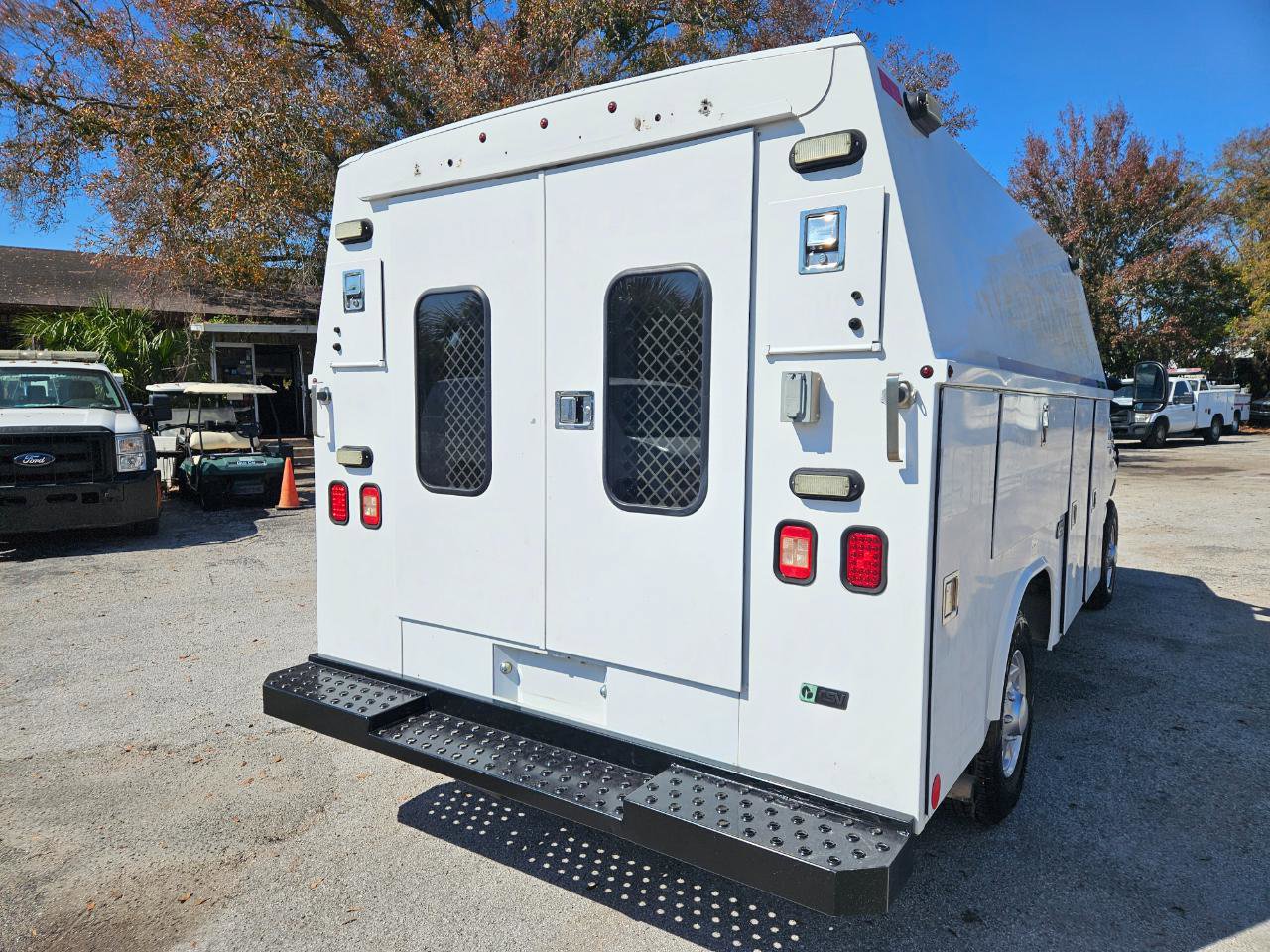 Used 2012 Ford E-350 and Econoline 350 Super Duty w/ PWR Locks & Windows Group image 6