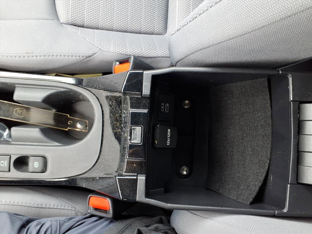 Used 2025 Toyota Corolla SE image 14