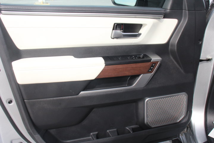 Certified 2024 Toyota Sequoia Capstone AWD/4WD image 11