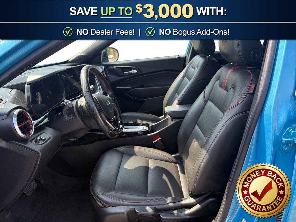 Used 2025 Chevrolet Trax RS w/ Driver Confidence Package image 14