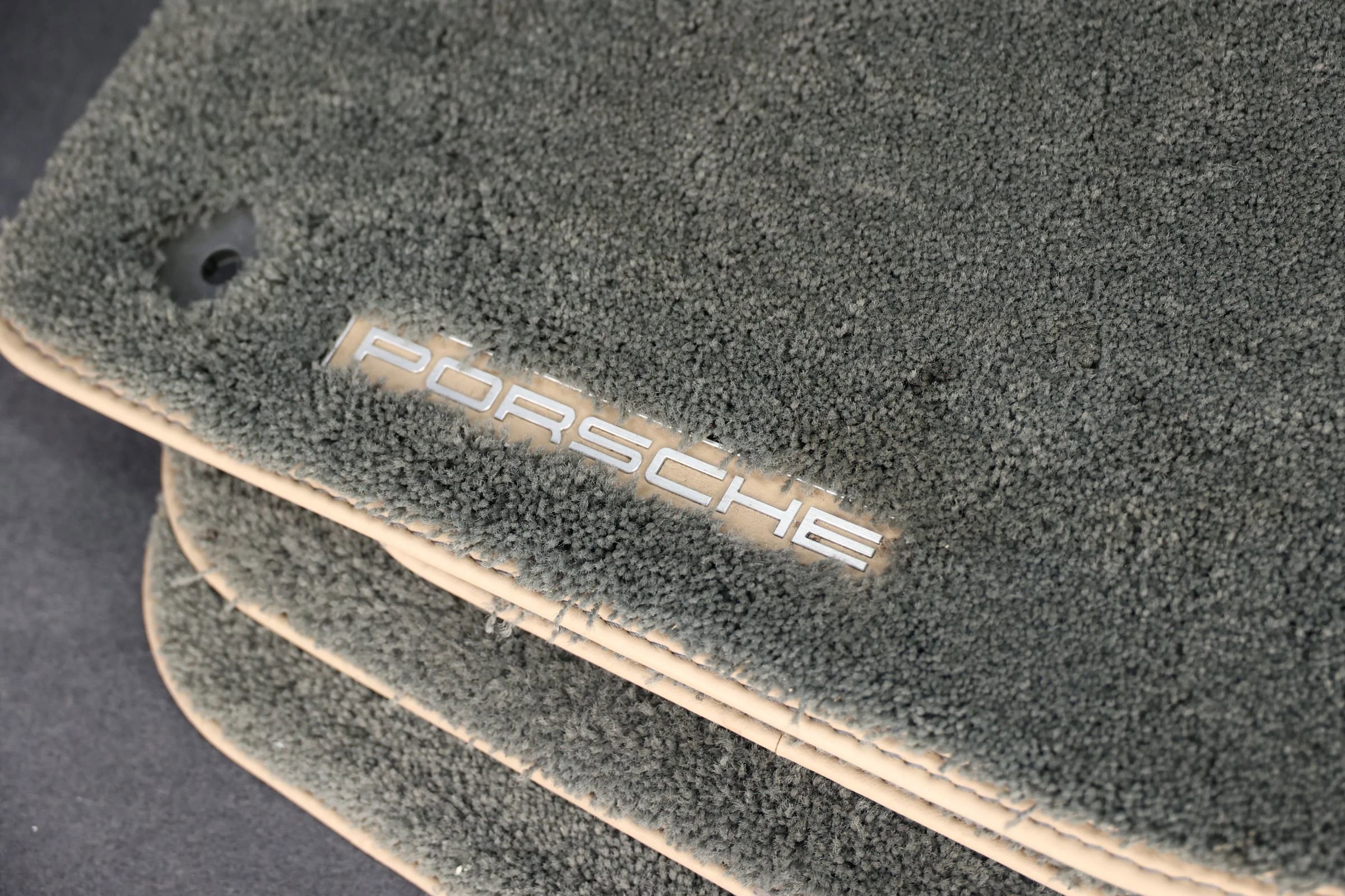Used 2021 Porsche Cayenne Turbo S AWD/4WD image 89