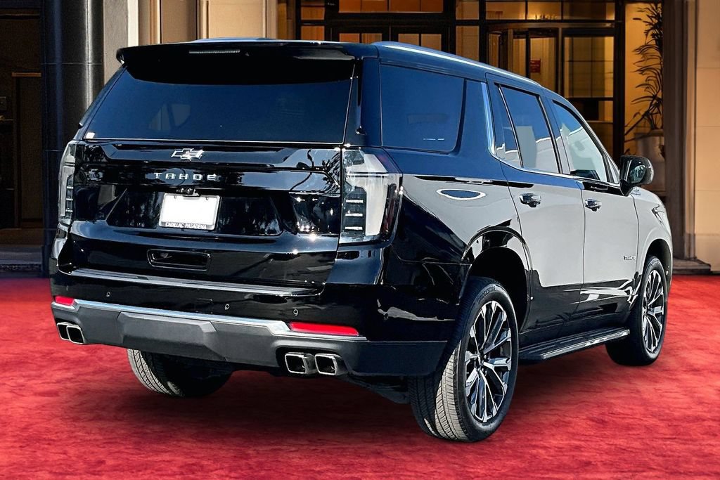 Used 2025 Chevrolet Tahoe High Country AWD/4WD image 6