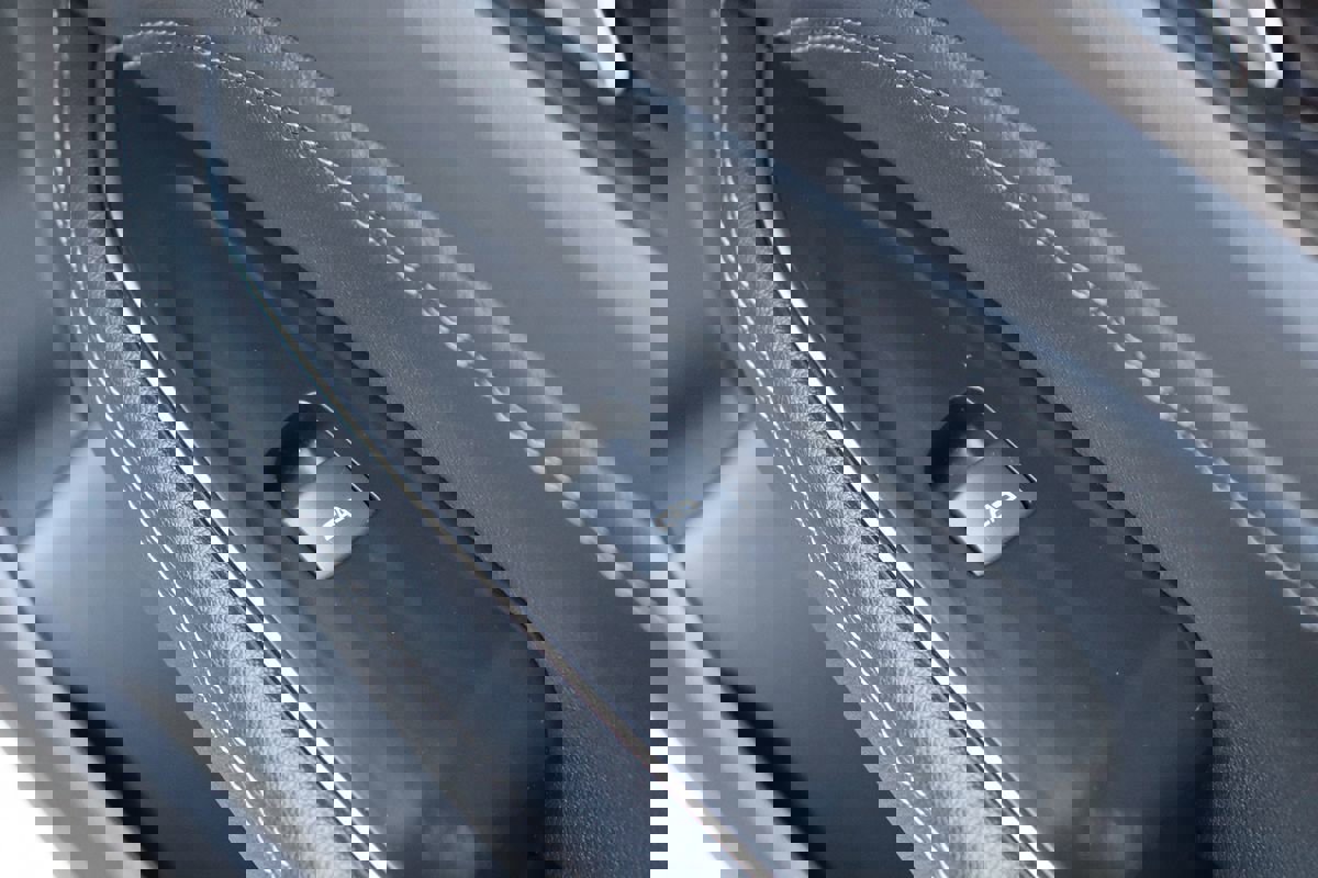 Used 2018 Buick Regal Essence w/ Driver Confidence Package #1 image 35