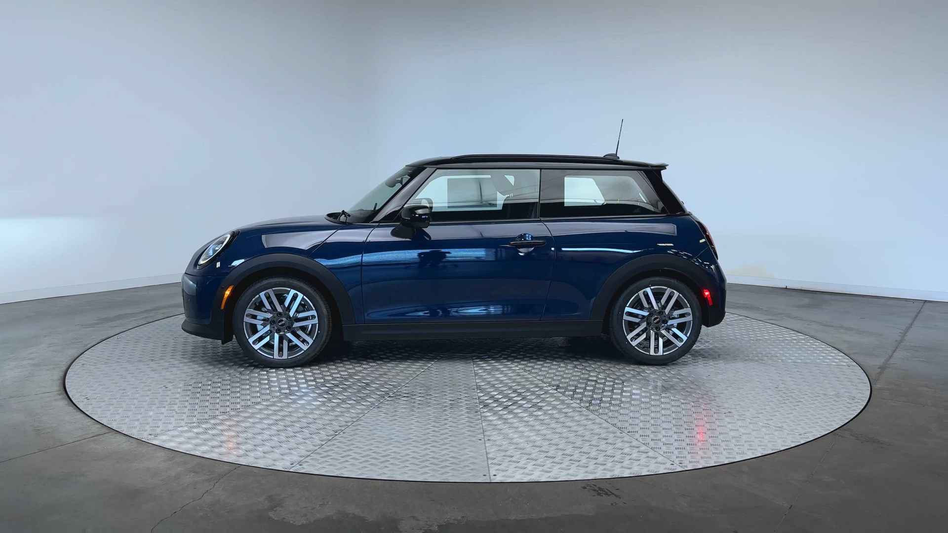 New 2026 MINI Cooper S FWD image 5