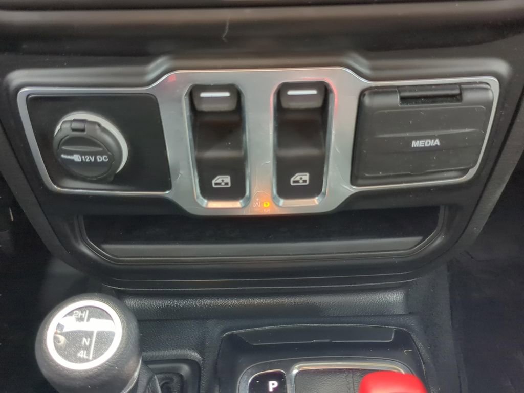 Used 2021 Jeep Wrangler Sport S image 18