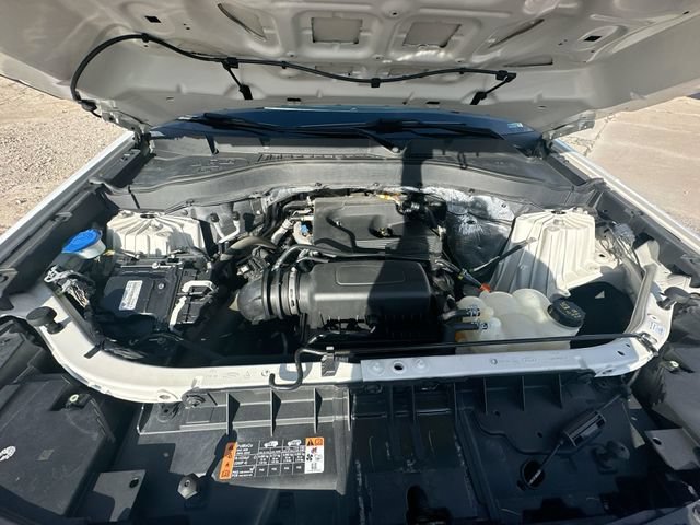 Used 2020 Ford Explorer XLT w/ Equipment Group 202A AWD/4WD image 33
