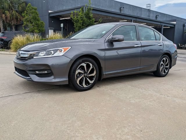 Used 2017 Honda Accord EX image 10