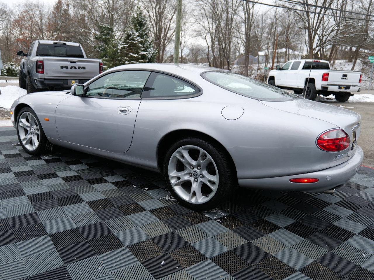 Used 2004 Jaguar XK8 Coupe image 68