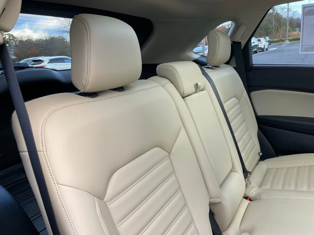 Used 2019 Ford Edge SEL w/ Equipment Group 201A image 39