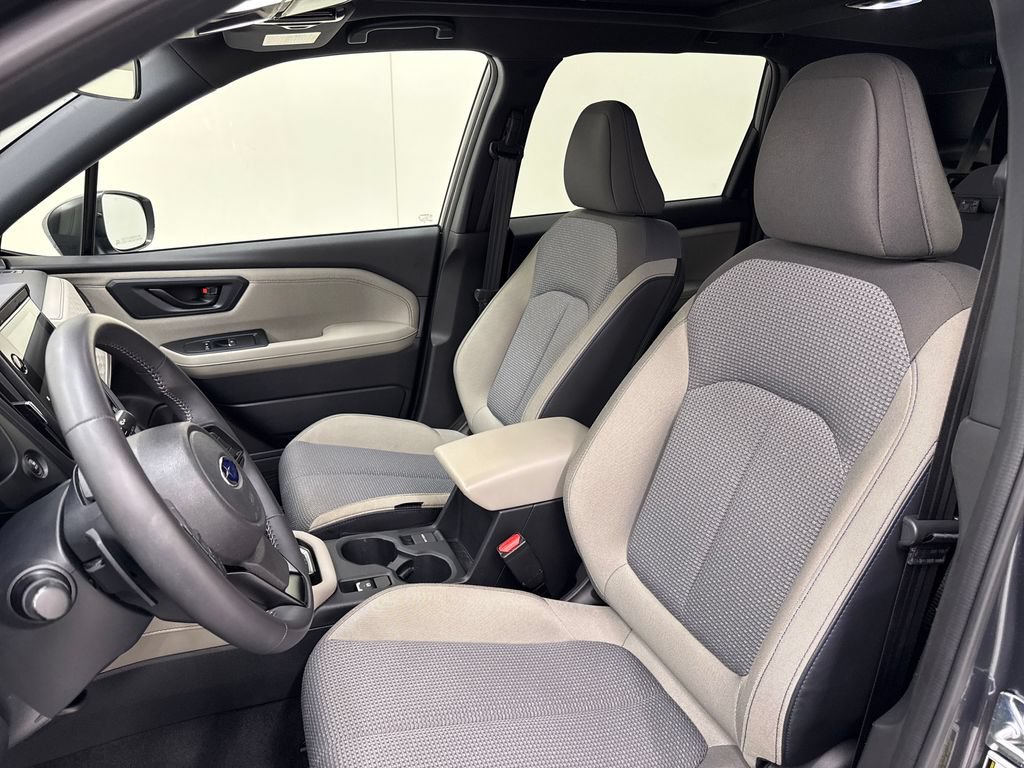 Used 2025 Subaru Forester Premium AWD/4WD image 15