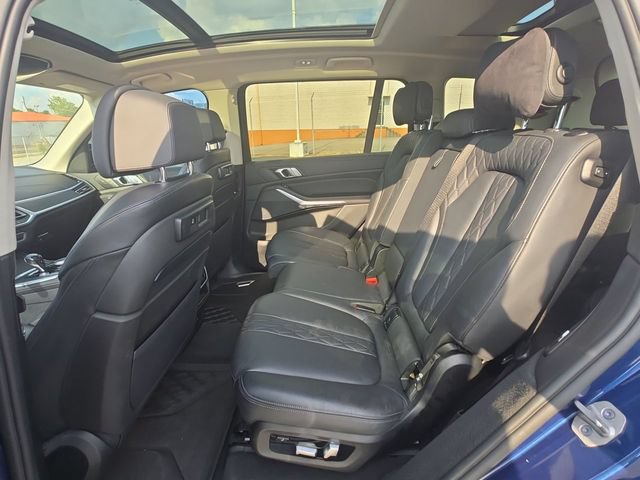 Used 2021 BMW X7 xDrive40i w/ Luxury Seating Package AWD/4WD image 23