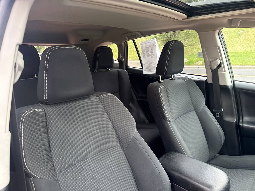 Used 2018 Toyota RAV4 XLE w/ Plus Extra Value Package AWD/4WD image 35