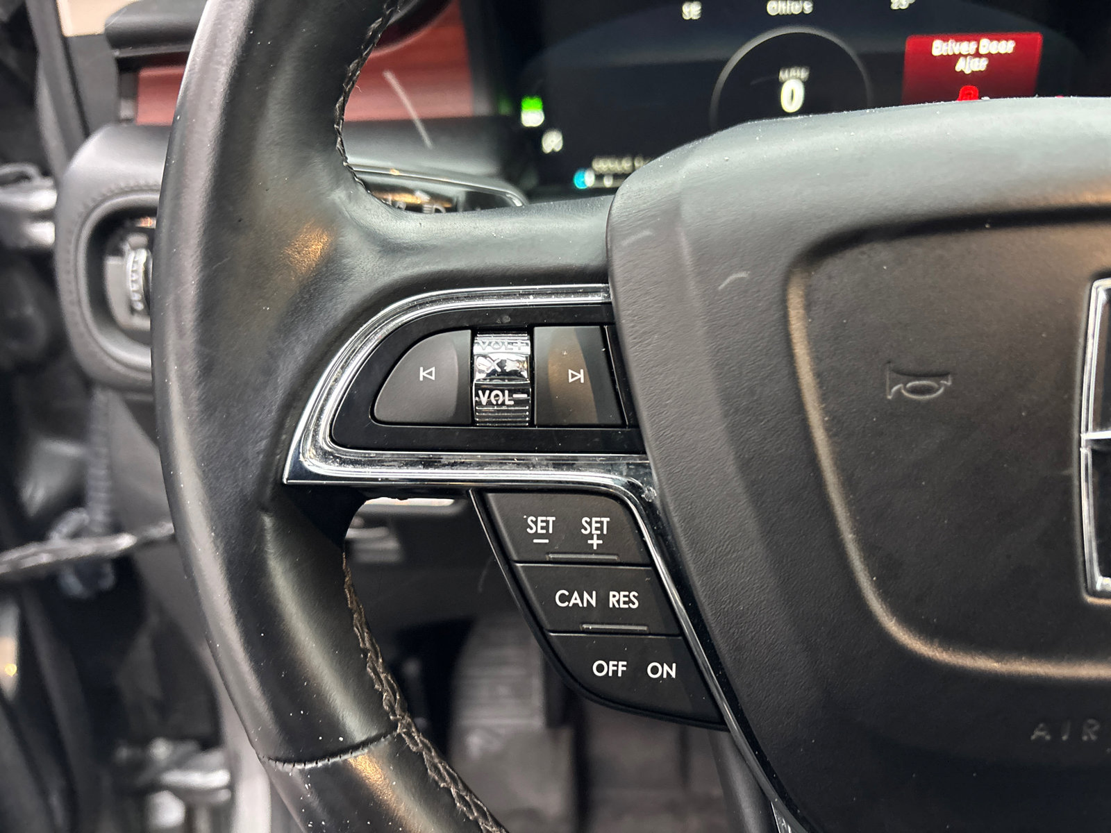 Certified 2023 Lincoln Nautilus Reserve w/ Cargo Utility Package image 17